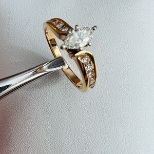 14K Yellow Gold Marquise Diamond Split Shank Ring Solitaire size 6